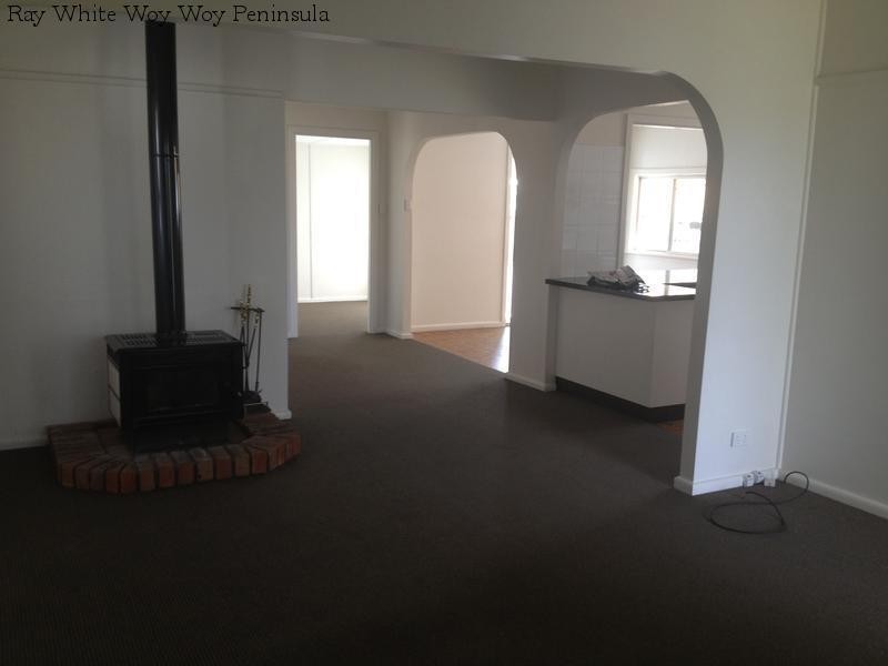 17 Rawson Road, Woy Woy NSW 2256