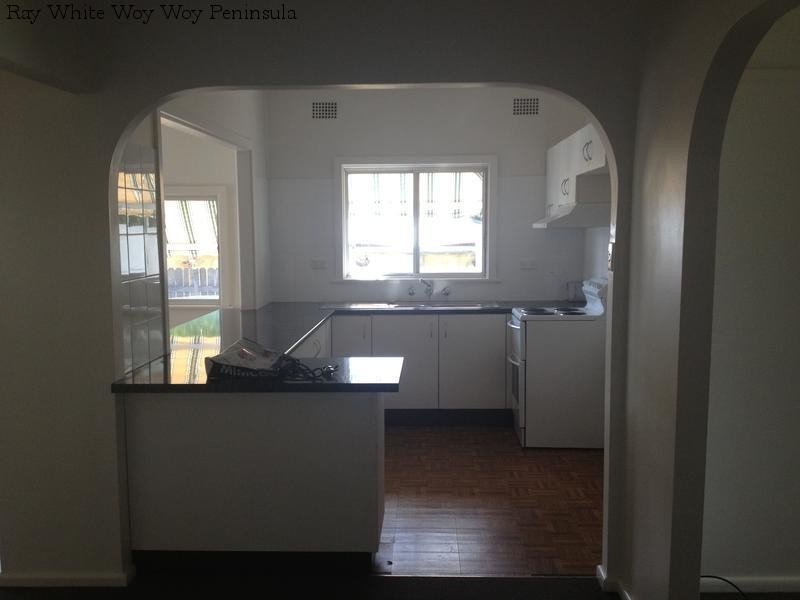 17 Rawson Road, Woy Woy NSW 2256