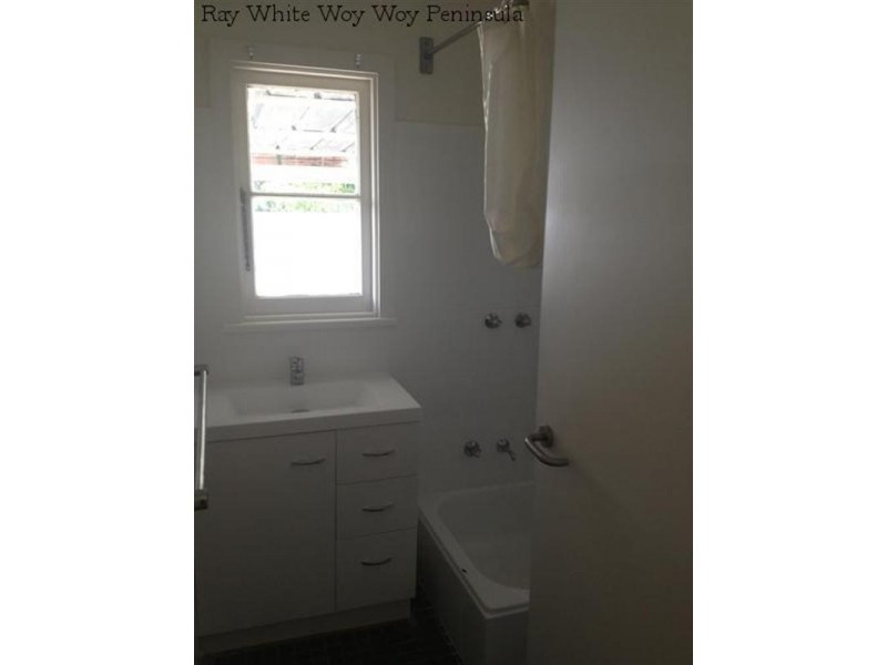 17 Rawson Road, Woy Woy NSW 2256