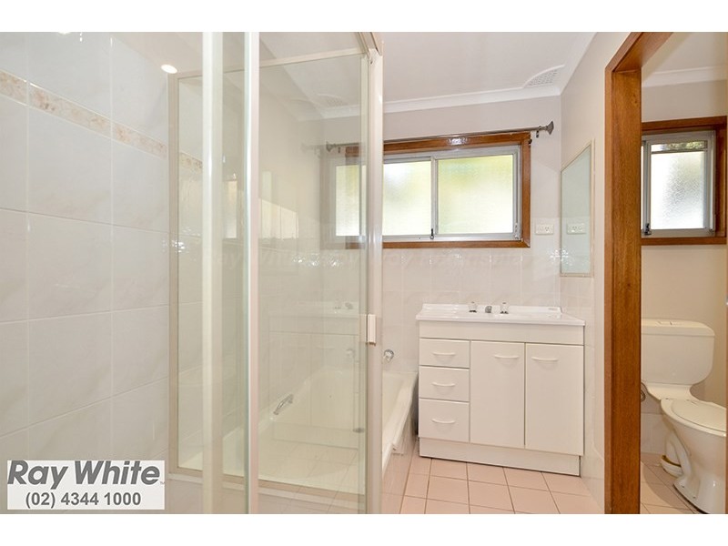 8 Daley Avenue, Daleys Point NSW 2257