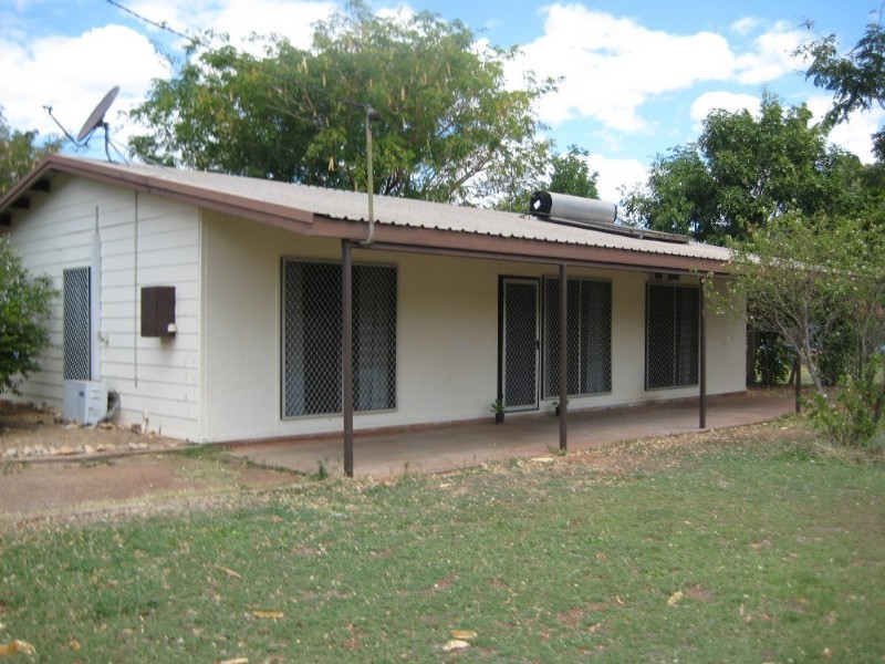 18 Sandalwood Crescent, Katherine NT 0850