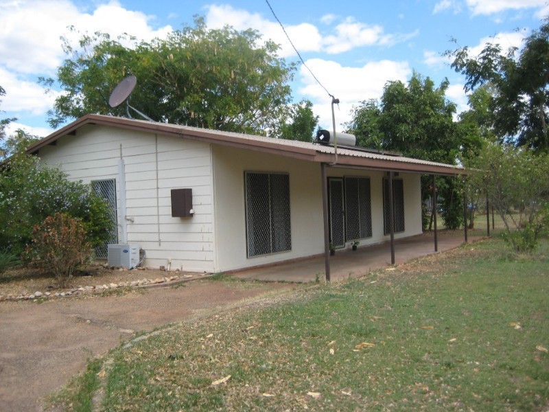 18 Sandalwood Crescent, Katherine NT 0850