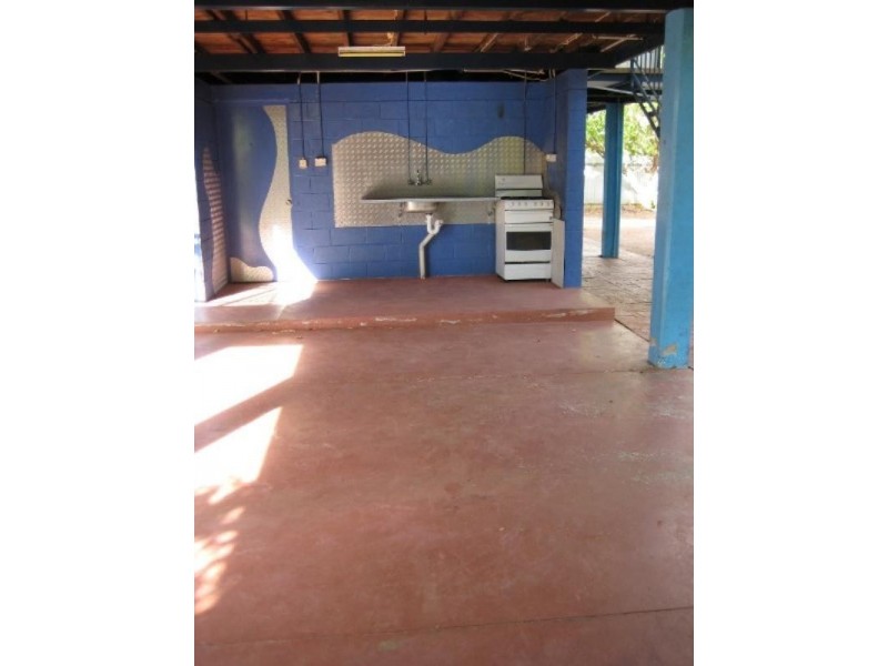 73 Maluka Road, Katherine NT 0850