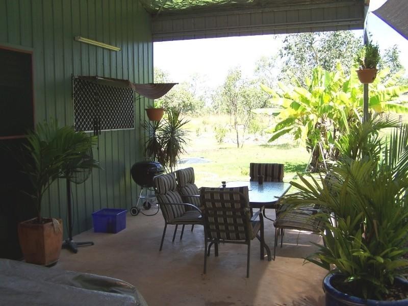 65 Hall Road, Katherine NT 0850