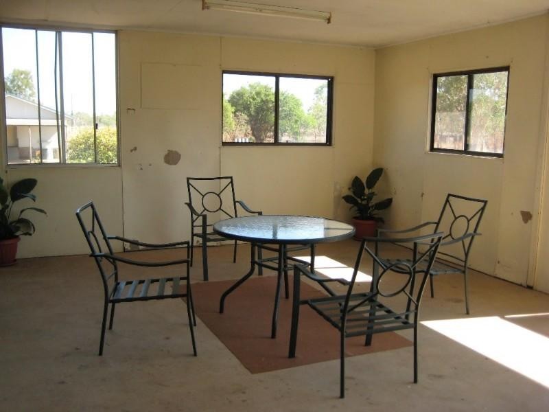 25 Gwendoline Drive, Katherine NT 0850