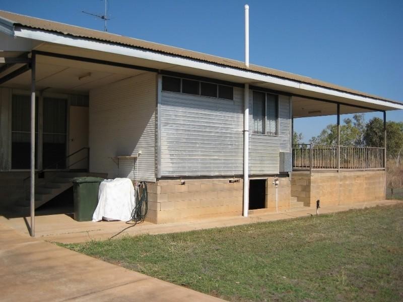 25 Gwendoline Drive, Katherine NT 0850