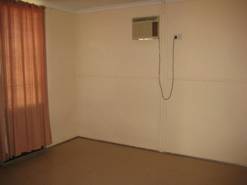 25 Gwendoline Drive, Katherine NT 0850