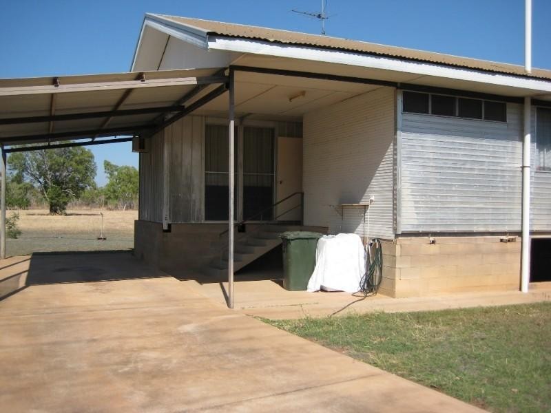 25 Gwendoline Drive, Katherine NT 0850