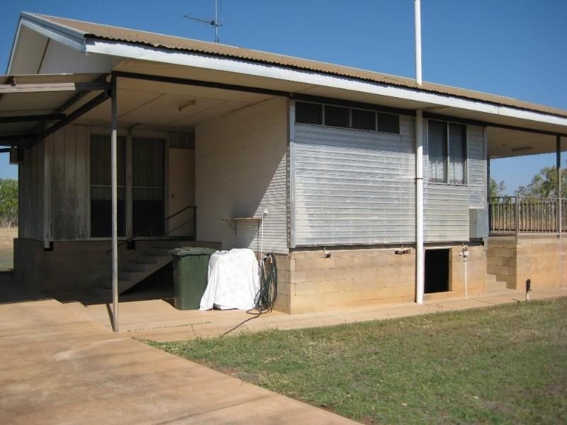 25 Gwendoline Drive, Katherine NT 0850