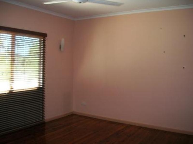 1 Healey, Katherine NT 0850