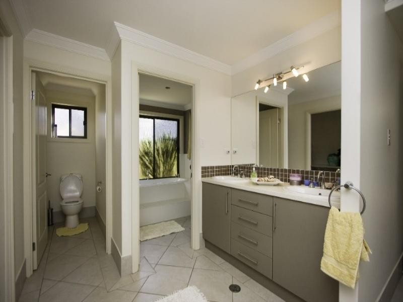 28 Stanley Park Drive, Wollongbar NSW 2477