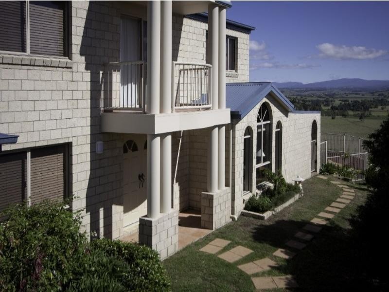 50 Whispering Valley Drive, Richmond Hill NSW 2480