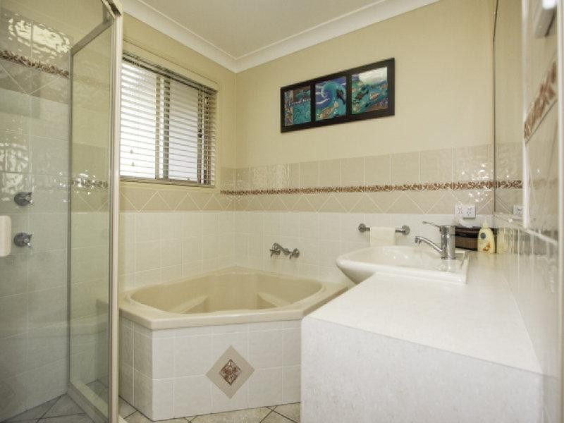 32 Valley Drive, Alstonville NSW 2477