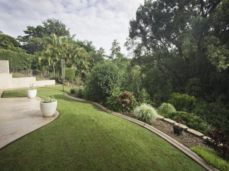 32 Valley Drive, Alstonville NSW 2477