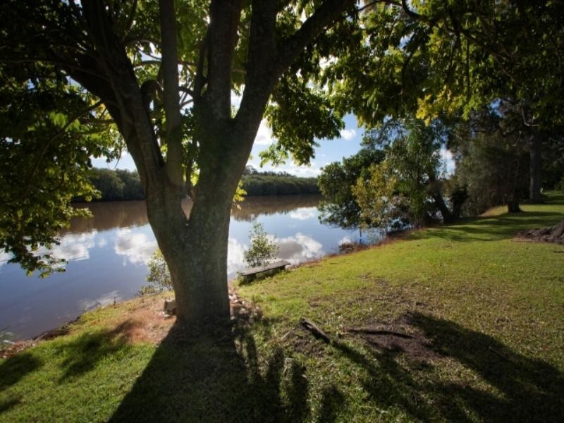 199 Pacific Highway, Broadwater NSW 2472