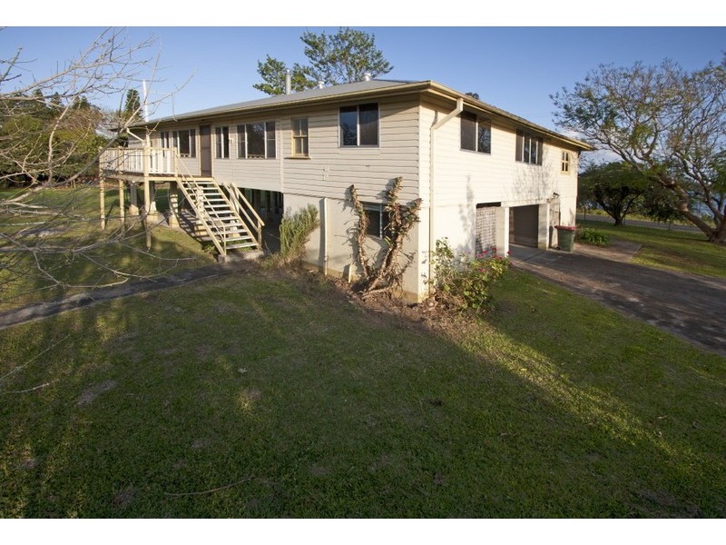 27 River Road East, Harwood NSW 2465