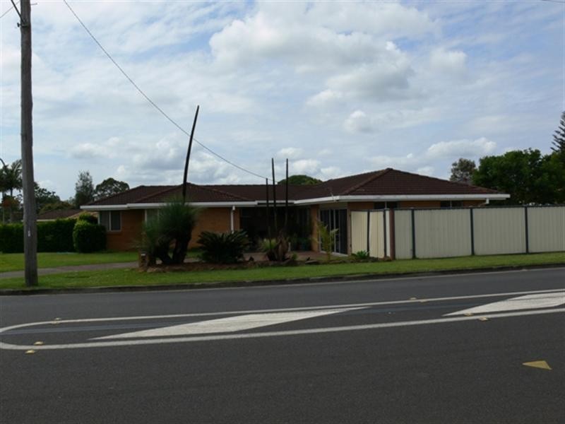 2 Simpson Avenue, Wollongbar NSW 2477