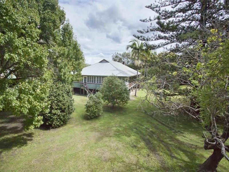 211 Pacific Highway, Broadwater NSW 2472