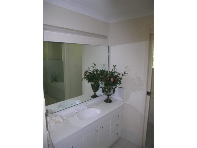 8 McConnell Drive, Richmond Hill NSW 2480