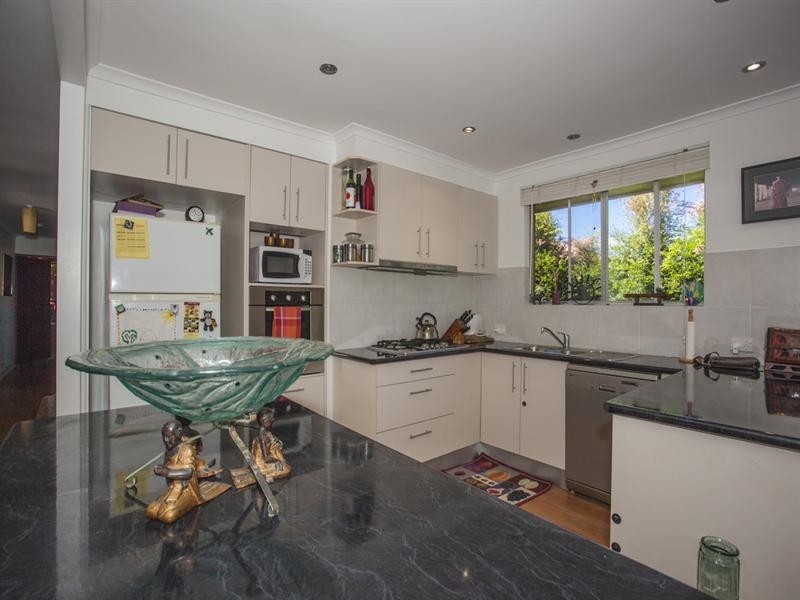 2 Simpson Avenue, Wollongbar NSW 2477