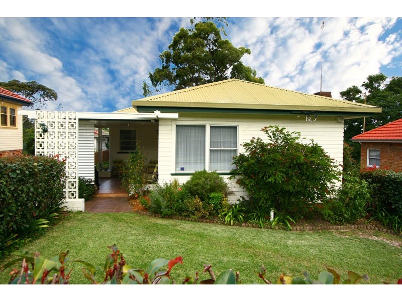 37 Byrarong Avenue, Mangerton NSW 2500