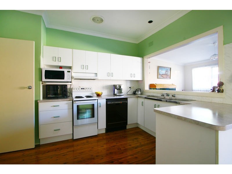 21 Jindalee Avenue, Kanahooka NSW 2530