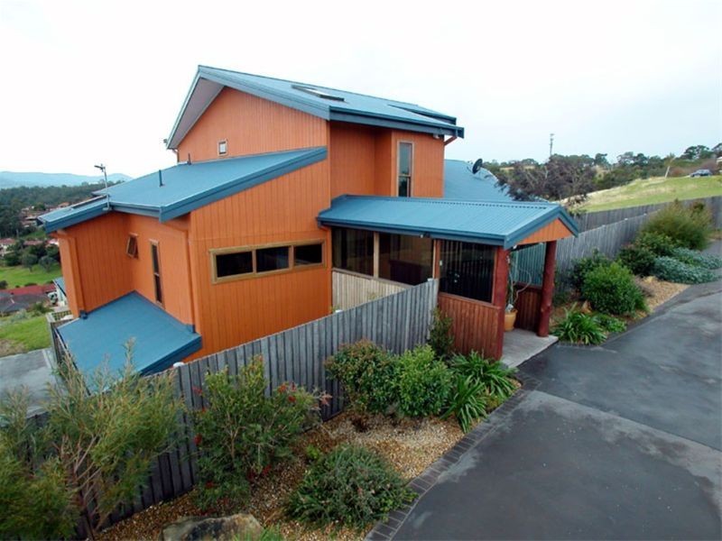 34-36 Carlyle Close, Dapto NSW 2530