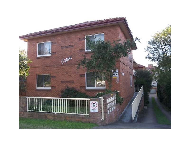9/30 Rowland Avenue, Wollongong NSW 2500
