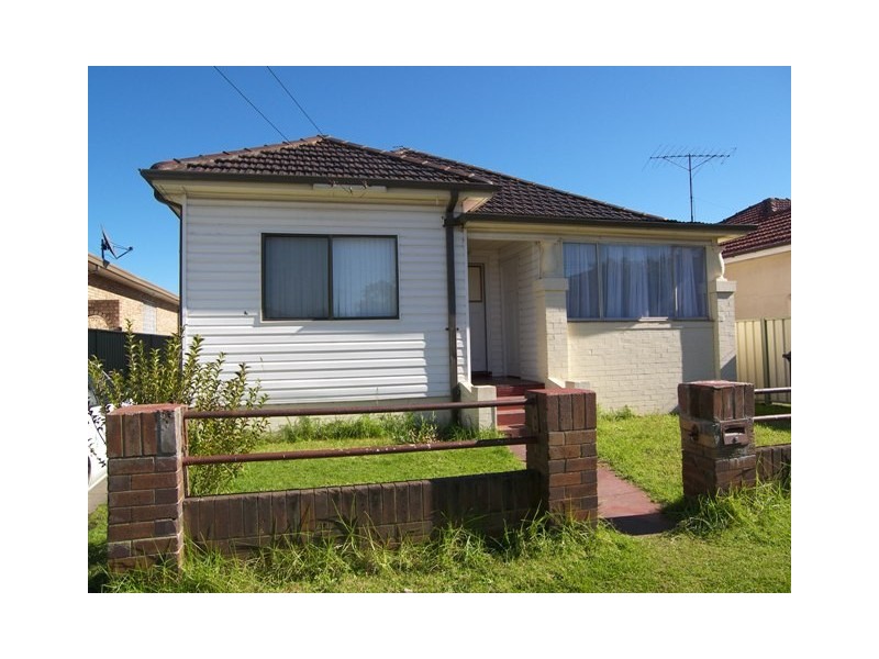 16 Beatson Street, Wollongong NSW 2500