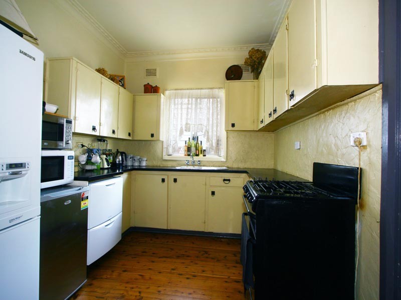 35 Ocean Street, Mount Saint Thomas NSW 2500