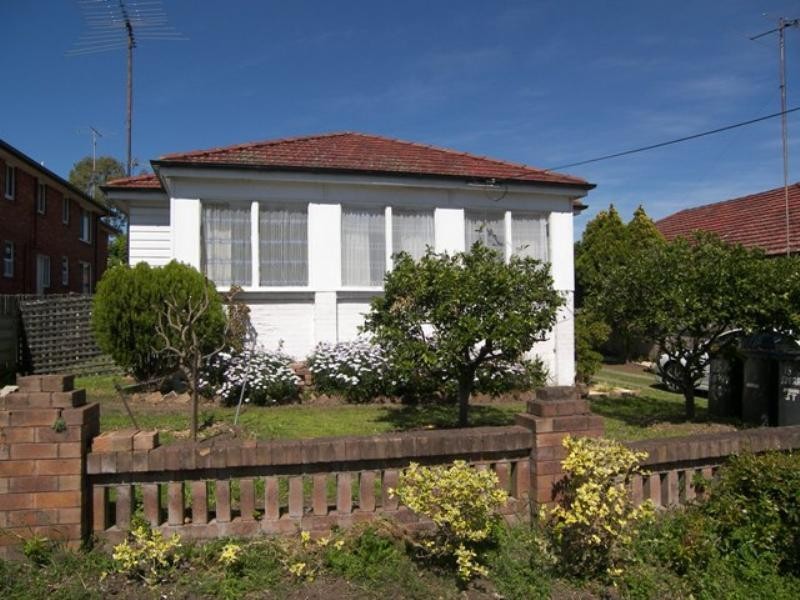 15 Sperry Street, Wollongong NSW 2500
