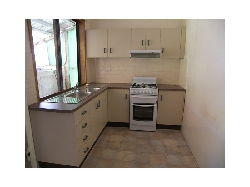 15 Sperry Street, Wollongong NSW 2500