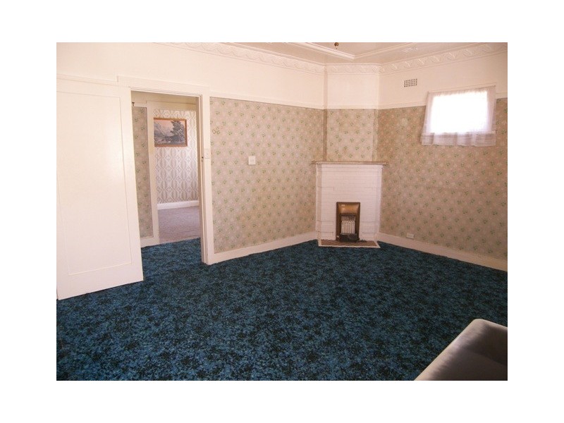 15 Sperry Street, Wollongong NSW 2500