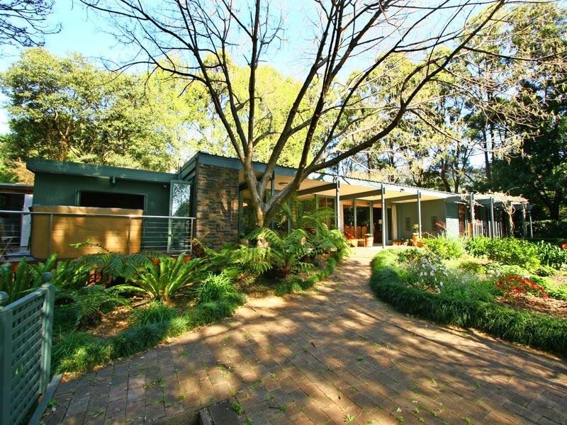 152 Brokers Road, Balgownie NSW 2519