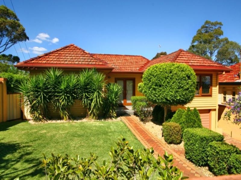 33 Byrarong Avenue, Mangerton NSW 2500