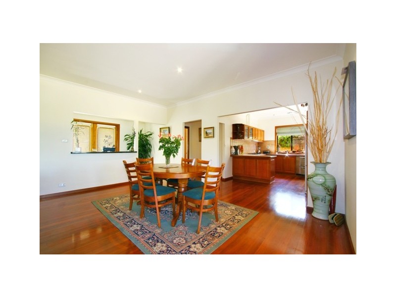 33 Byrarong Avenue, Mangerton NSW 2500
