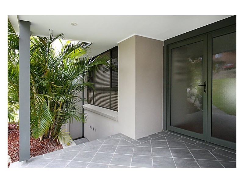 15 Silvertop Parade, Cordeaux Heights NSW 2526