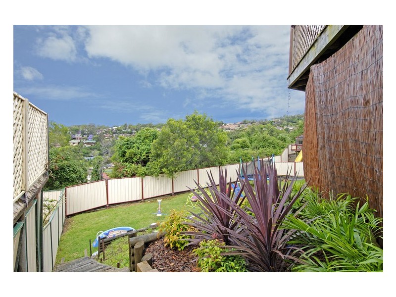 15 Silvertop Parade, Cordeaux Heights NSW 2526