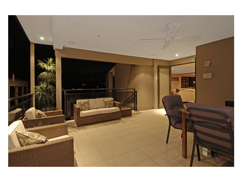15 Silvertop Parade, Cordeaux Heights NSW 2526