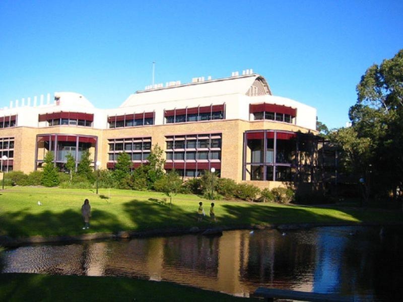 15 Murphys Avenue, Gwynneville NSW 2500