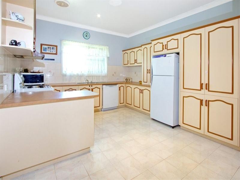 38 Williamson Street, Tarrawanna NSW 2518