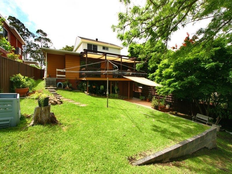 100 Jacaranda Avenue, Figtree NSW 2525