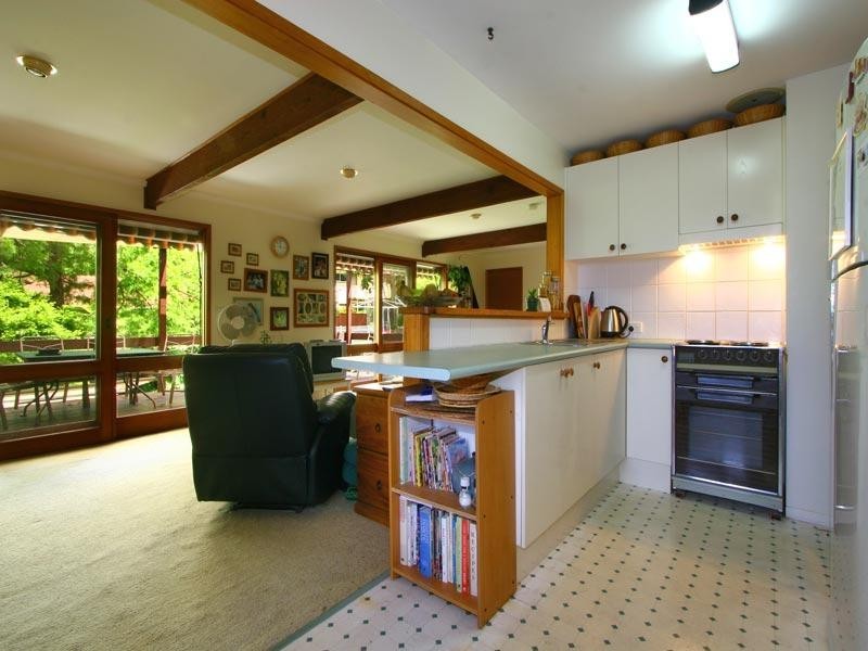 100 Jacaranda Avenue, Figtree NSW 2525