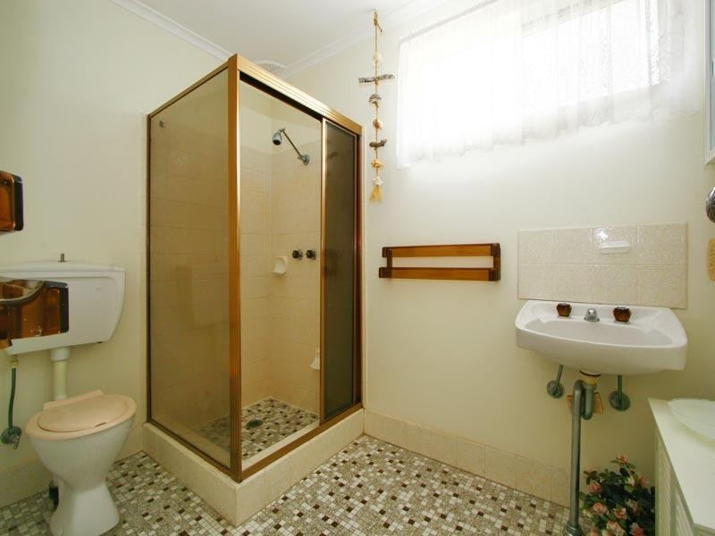 100 Jacaranda Avenue, Figtree NSW 2525