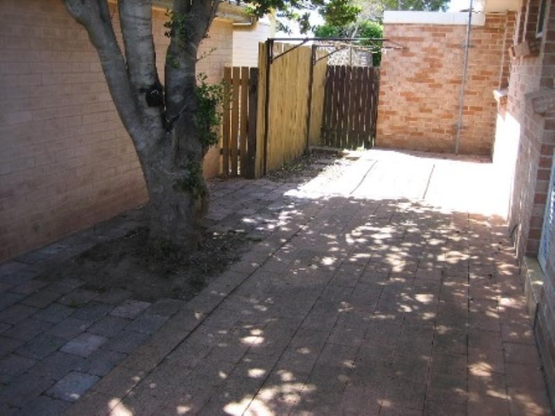 2/5 Chenhall Street, Woonona NSW 2517