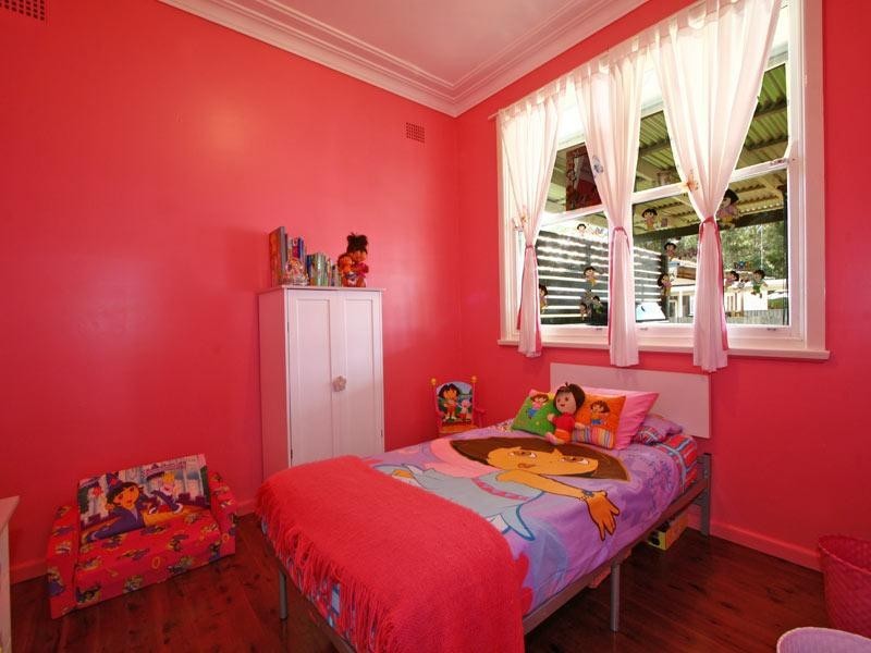 8 Rink Road, Dapto NSW 2530