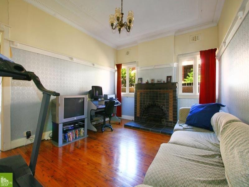 63 Bourke Street, North Wollongong NSW 2500