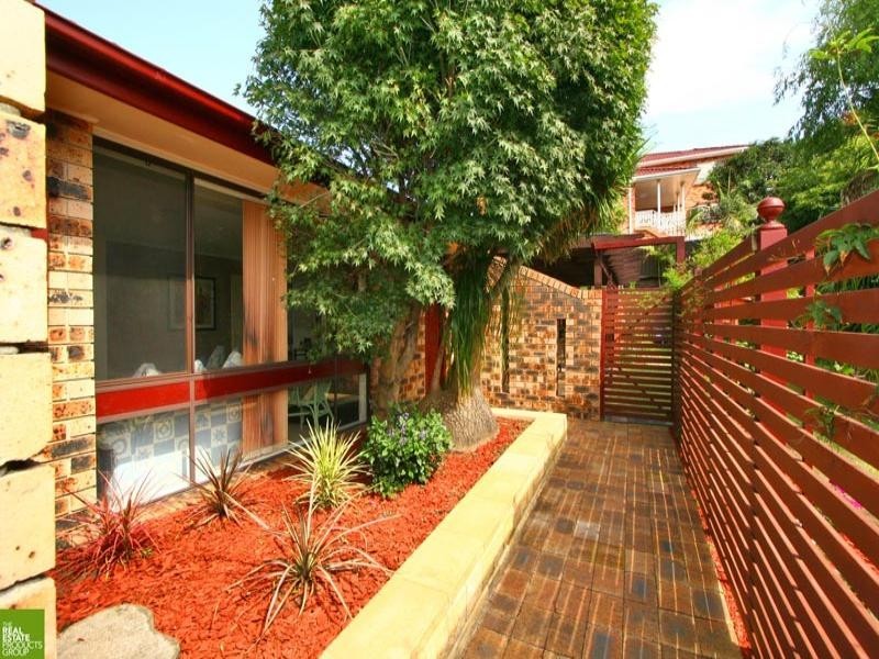 5 Marril Circuit, Cordeaux Heights NSW 2526