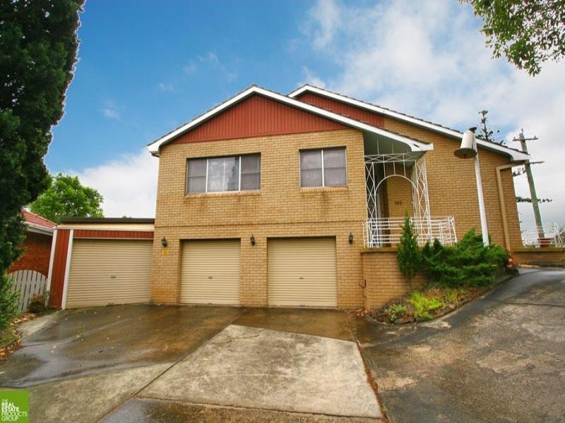 100 Dumfries Avenue, Mount Ousley NSW 2519