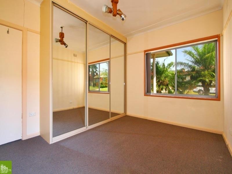29 Stuart Road, Warrawong NSW 2502